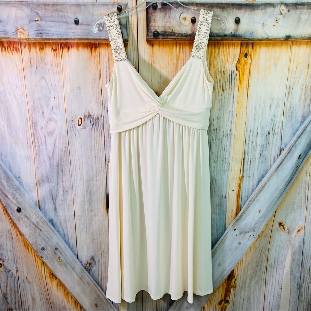 EUC Swingy Bead Embellished Side Zip Dress Medium